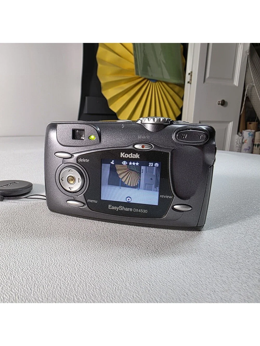 Kodak EasyShare DX4530 5.0MP Digital Point & Shoot Camera 3x Optical